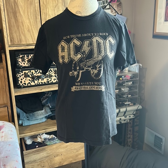 Shirts | Acdc British 1982 Tour Tee Medium | Poshmark